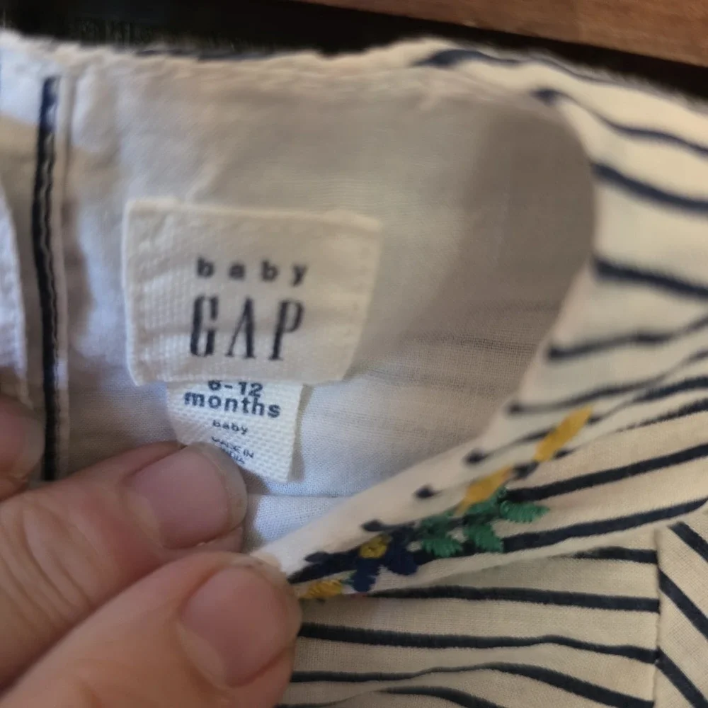 Baby Gap Dress Infant Girl's Size 6-12 Months Stripes Embroidered Bell‎ Sleeves